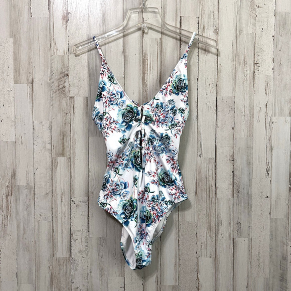 Cupshe One Piece Swimsuit L Lace Up Keyhole Blue Roses Flower Vacation NEW - Picture 1 of 10